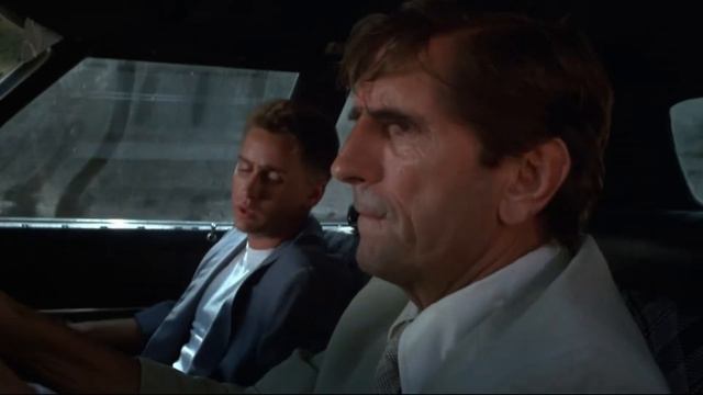 В России всё бесплатно. Ты Коммунист? Нет. Я Конфискатор. смотреть онлайн