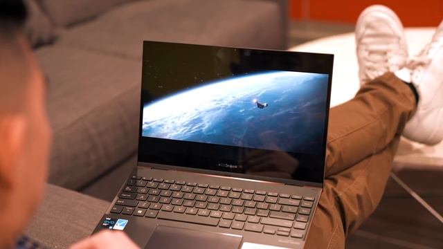 ASUS Laptop Holiday Buyer's Guide смотреть онлайн