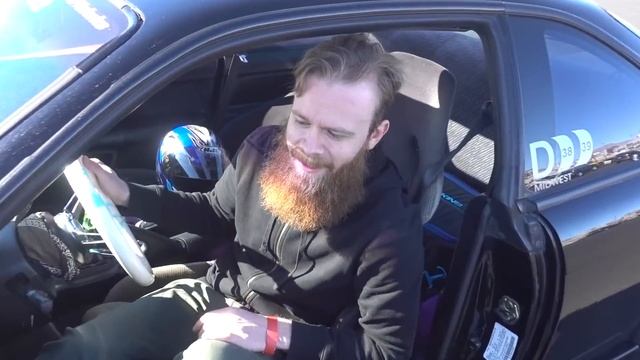 Danger Dan Slays Vegas Drift in his BMW E46! смотреть онлайн