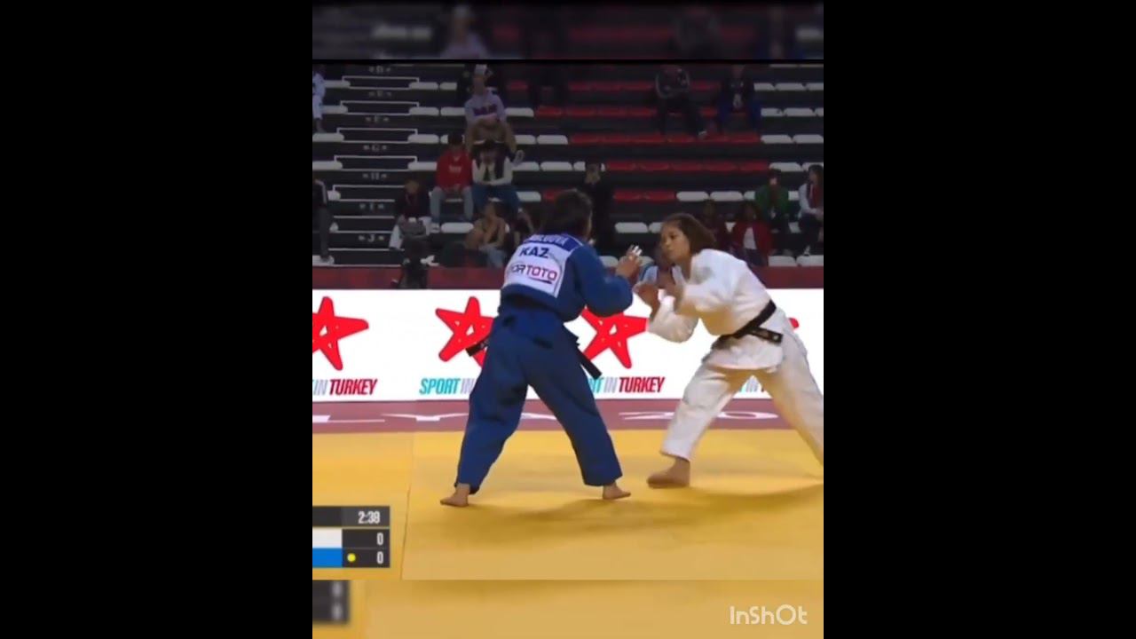 Что творит Абе Ута мощнейшим иппоном побеждает оппонентку из Казахстана в первой встрече турнира