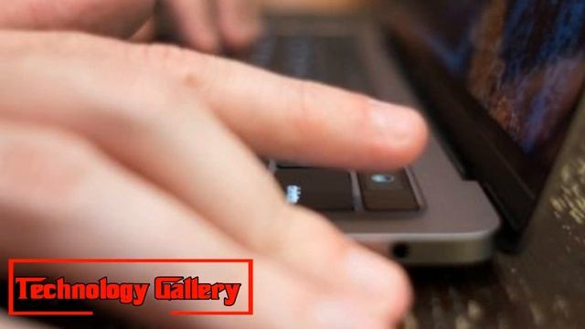 Amazing !!! MacBook Pro With Touch Bar 13 Inch Review