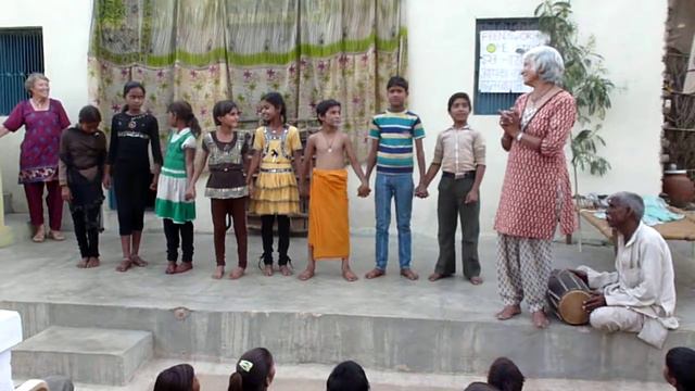 The Tiger, the Brahman, and the Jackal [Ganj, Orchha, MP, India]. смотреть онлайн