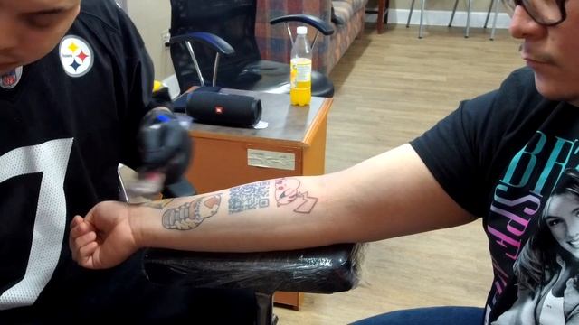 Sleeping Pikachu Tattoo in Timelapse смотреть онлайн