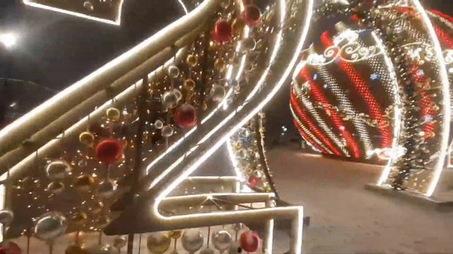 Новогодний парк Победы 2024 г смотреть онлайн