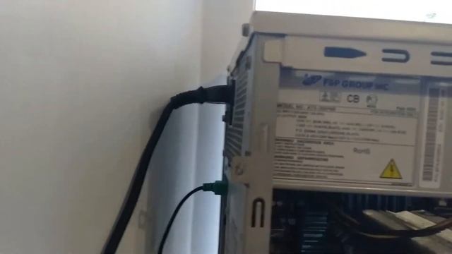 Компьютер непрерывно пищит при запуске Непрерывный сигнал при включении компьютера смотреть онлайн