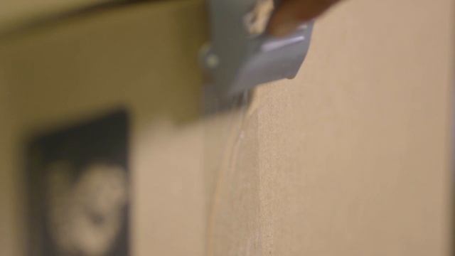 How to Use Your One-Handed EZ Start® Dispenser смотреть онлайн