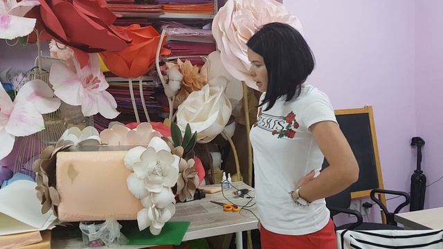 ОБЛАКО ИЗ ЦВЕТОВ. Необычный заказ в Студии Больших цветов Olneva Decor I Рабочие моменты смотреть онлайн