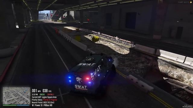 Robbing Banks as Fake Cop in GTA 5 RP.. смотреть онлайн