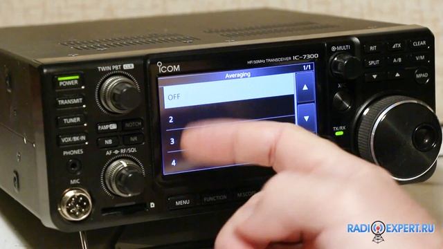 Спектроскоп и "водопад" на кв трансивере ICOM IC-7300 смотреть онлайн
