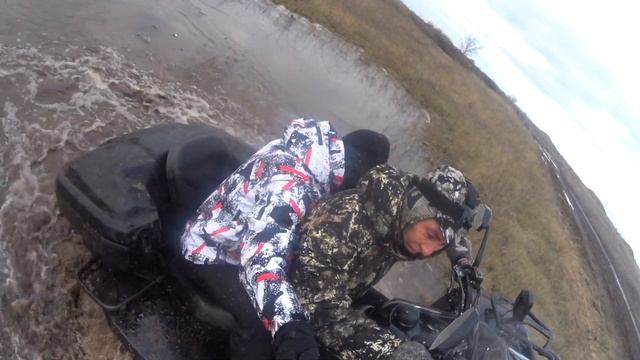 Квадроцикл Стелс-Динли 800. Провалился под лед. смотреть онлайн