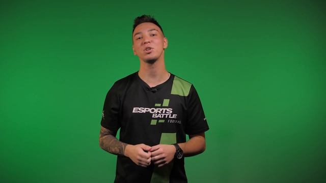 MakcwellLm ЗАБИВАЕТ С ЦЕНТРА ПОЛЯ | Johnny ЗАБЕГАЕМ С МЯЧОМ В ВОРОТА | ТОП-10 ESportsBattle FOOTBAL смотреть онлайн