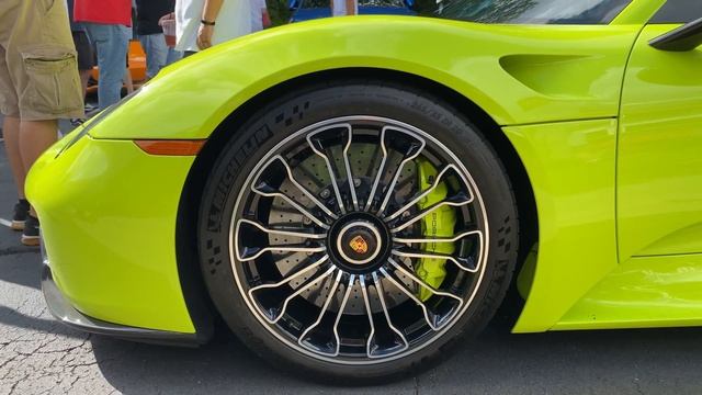 2015 Acid Green Porsche 918 Spyder смотреть онлайн