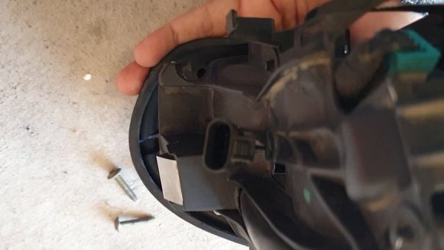 2004 Mercedes E500, W211, 2 of 3 x T20 Screw Holes easily accessible for installation of Side Mirro смотреть онлайн