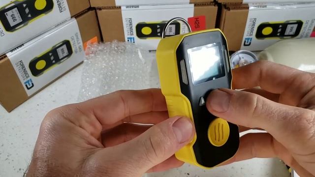 Carbon Monoxide Meter смотреть онлайн
