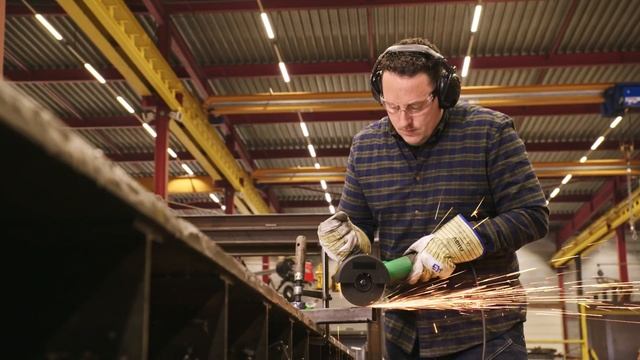 G12SW2 e G13SW2 - Smerigliatrici angolari Ø 115 e Ø 125 mm смотреть онлайн