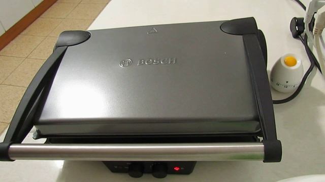 How To Clean A Grill? Contact Grill Bosch TFB4431V / Grilled Chicken Breast & Salmon