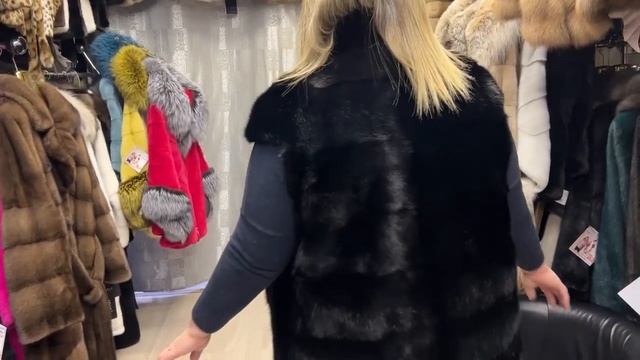 ? ШУБЫ ИЗ МУТОНА , ИЗ НОРКИ , ЖИЛЕТКИ ИЗ ПЕСЦА И НОРКИ ОГРОМНЫЙ ВЫБОР ! НА РЫНКЕ САДОВОД! смотреть онлайн