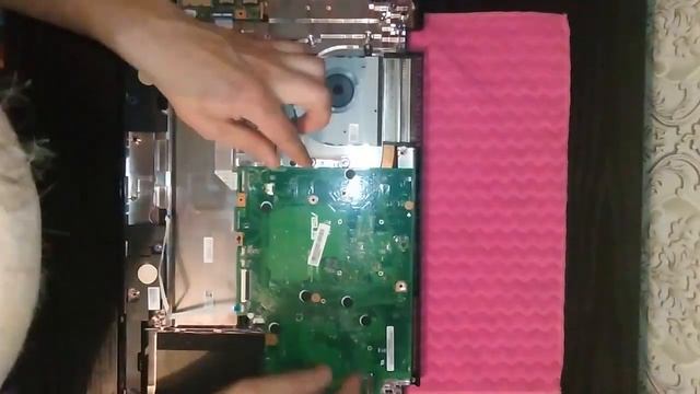 Ноутбук asus f 705 разборка и установка ssd m 2 смотреть онлайн