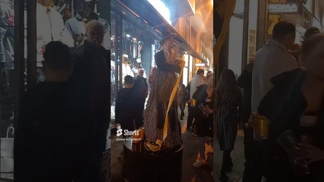 Кипр, Лимасол, музыка, баба яга, вечер