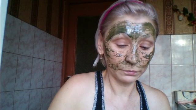 Омолаживающая маска из глины, меда и оливкового масла смотреть онлайн