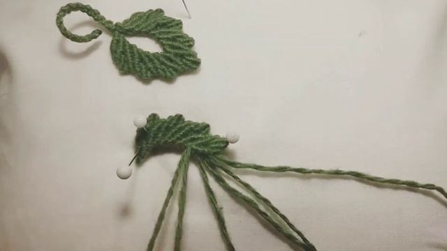 Макраме, микромакраме,декоративный листик в технике макраме.