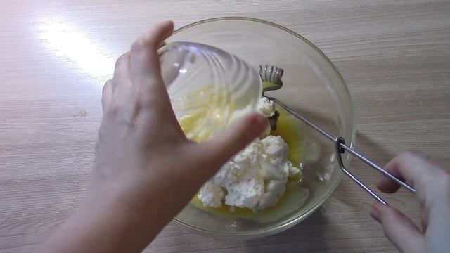 Оладьи с клубничным джемом