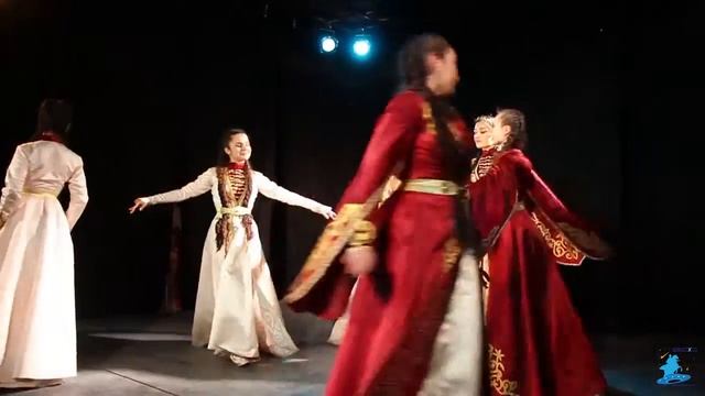 Музыкальное шоу народов Кавказа в АРТМУЗЕ смотреть онлайн