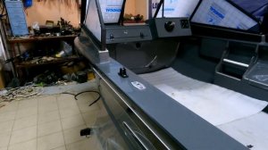 SWIMMER 400 R Спать или жить? Самый большой кокпит, удобно?