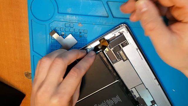 IPAD 2 НЕ РАБОТАЕТ WI-FI(НЕ ЛОВИТ). РЕШЕНИЕ!!!! ШОК. Это очень просто. смотреть онлайн