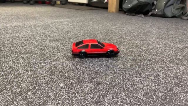 2WD vs 4WD mini RC Drift Cars смотреть онлайн