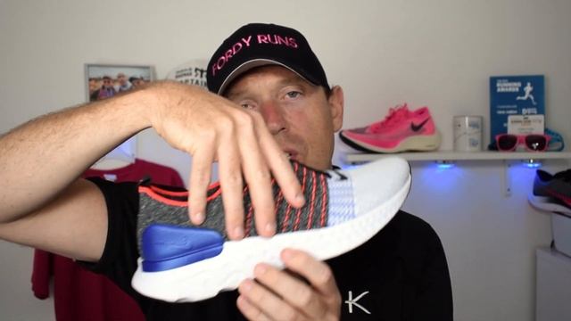 Nike React Phantom Run Flyknit 2 Review смотреть онлайн