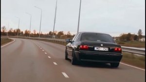 BMW 7-Series E38 Edit