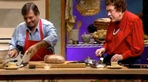 Джулия Чайлд и Жак Пепин - (как излечь косточки из кури