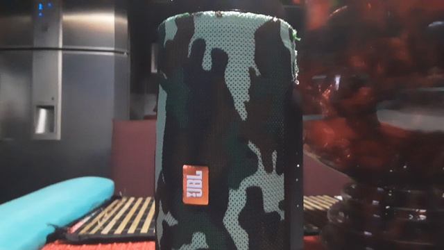 Charge3 JBL boombox bass test low frequency смотреть онлайн