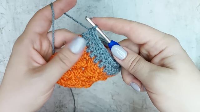 Домашние следки крючком. Простые тапочки крючком без швов на подошве. смотреть онлайн