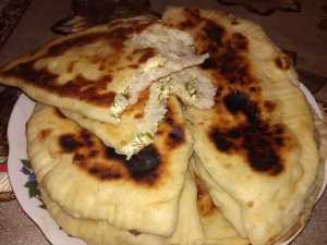 Чуду - с творогом и зеленью / тесто на кефире.