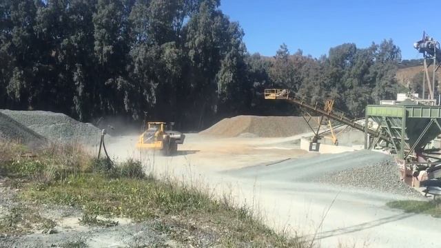 Volvo L180H cargadora de ruedas смотреть онлайн