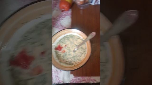 Готовим вместе !!! Омлет - пицца .Приятного аппетита . смотреть онлайн