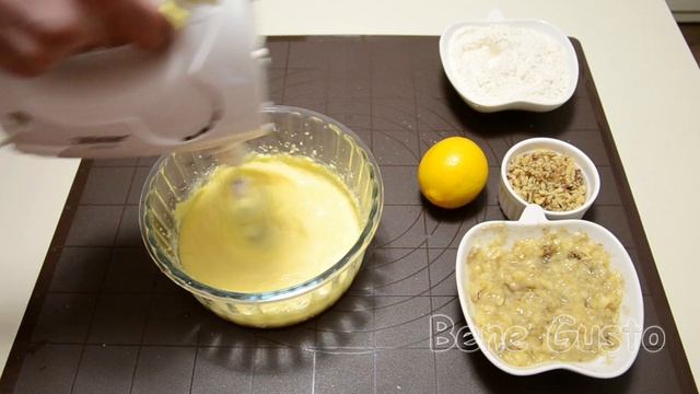 Американский банановый хлеб с орехами | Простой банановый кекс смотреть онлайн