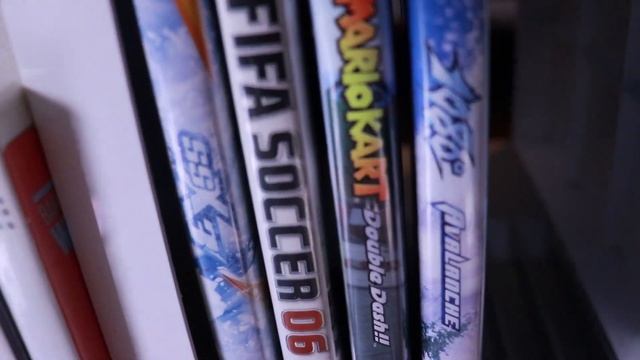 GameCube and Wii Stash Hidden at Community Yardsale!! ??? смотреть онлайн