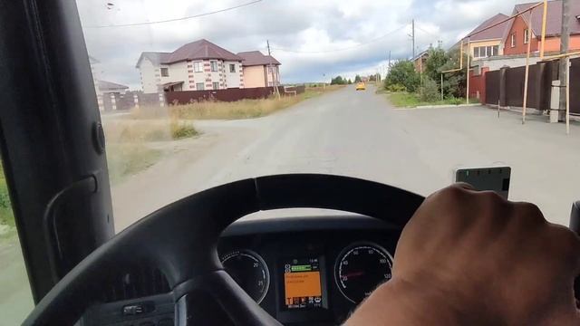 Работаю На Трале По Месту. Отмываю салон на Scania смотреть онлайн