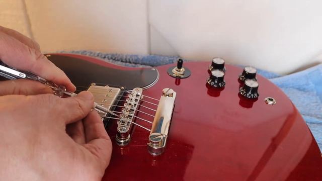 How To Setup A Gibson SG Style Guitar Part 3  (Setting The Intonation)