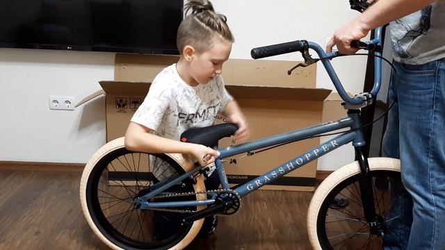 Трюковой Велосипед BMX Tech Team Grasshopper Распаковка Обзор Тест Как делать трюки смотреть онлайн