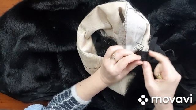 Заменим изношенные крючки на шубе за несколько минут. смотреть онлайн