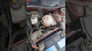 Удаление воздуха в системе охлаждения двигателя  "Рено Логан"