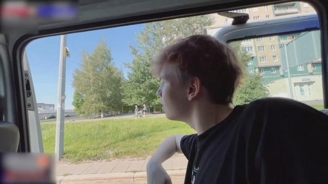 Как же Гаечка переживает за Строго смотреть онлайн