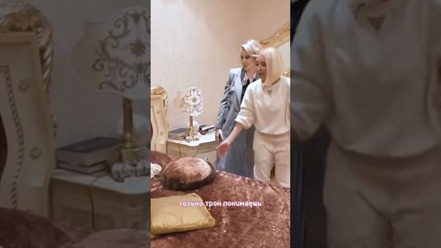 Собчак обосрала спальню Леры Кудрявцевой #собчак #леракудрявцева смотреть онлайн