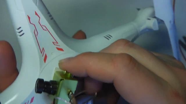 Подключение FPV камеры JF 01 к квадрокоптеру Syma X5C смотреть онлайн