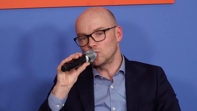 Exil – „Wenn einem alles genommen wird, was dann?“ - Vorstellung der Podcast-Reihe mit Iris Berben смотреть онлайн