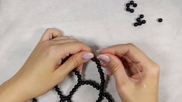 Шапочка из бусин смотреть онлайн